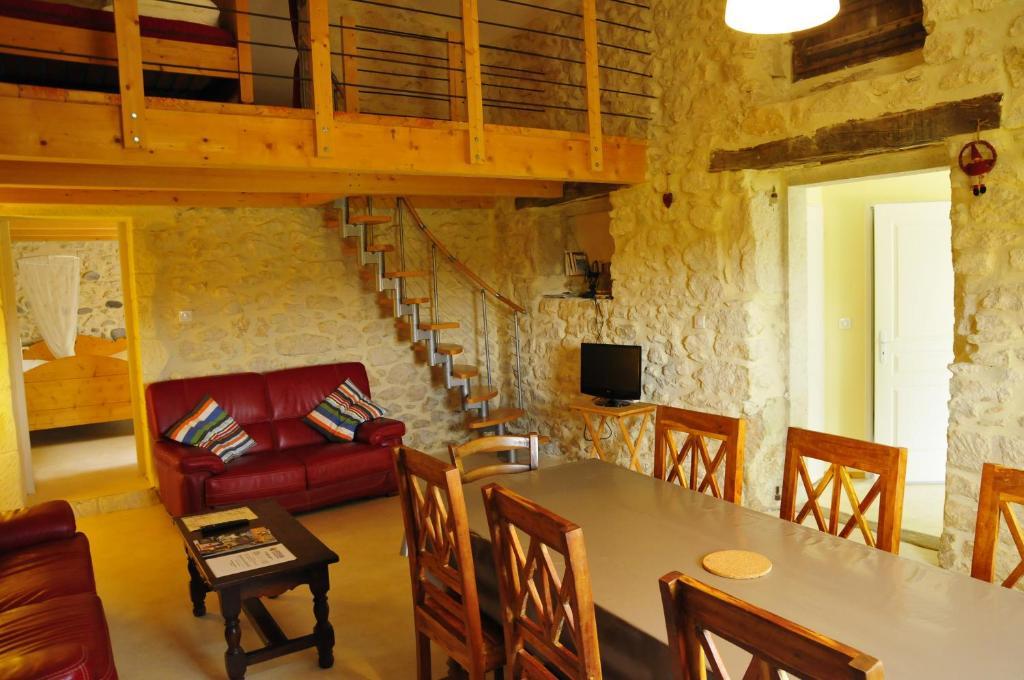Gites Du Domaine Des Dames Vallon-Pont-d'Arc Room photo
